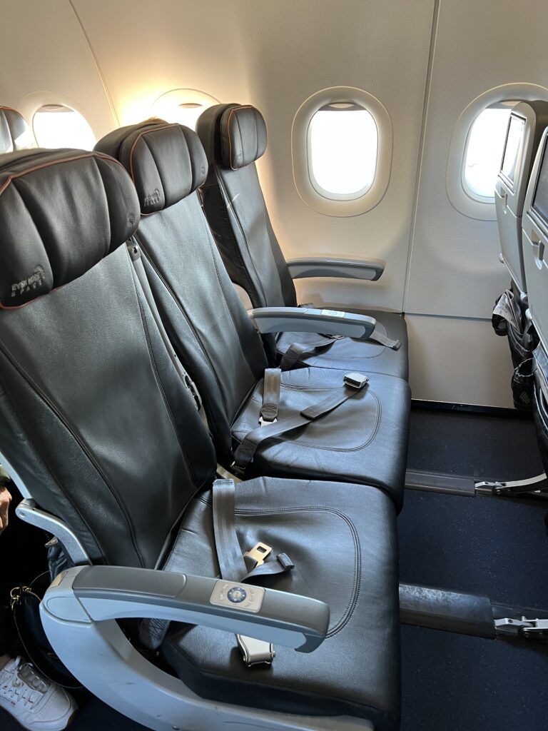 airplane seats on JetBlue Airbus
